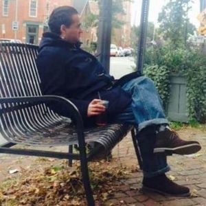 Meet your Posher, Victor